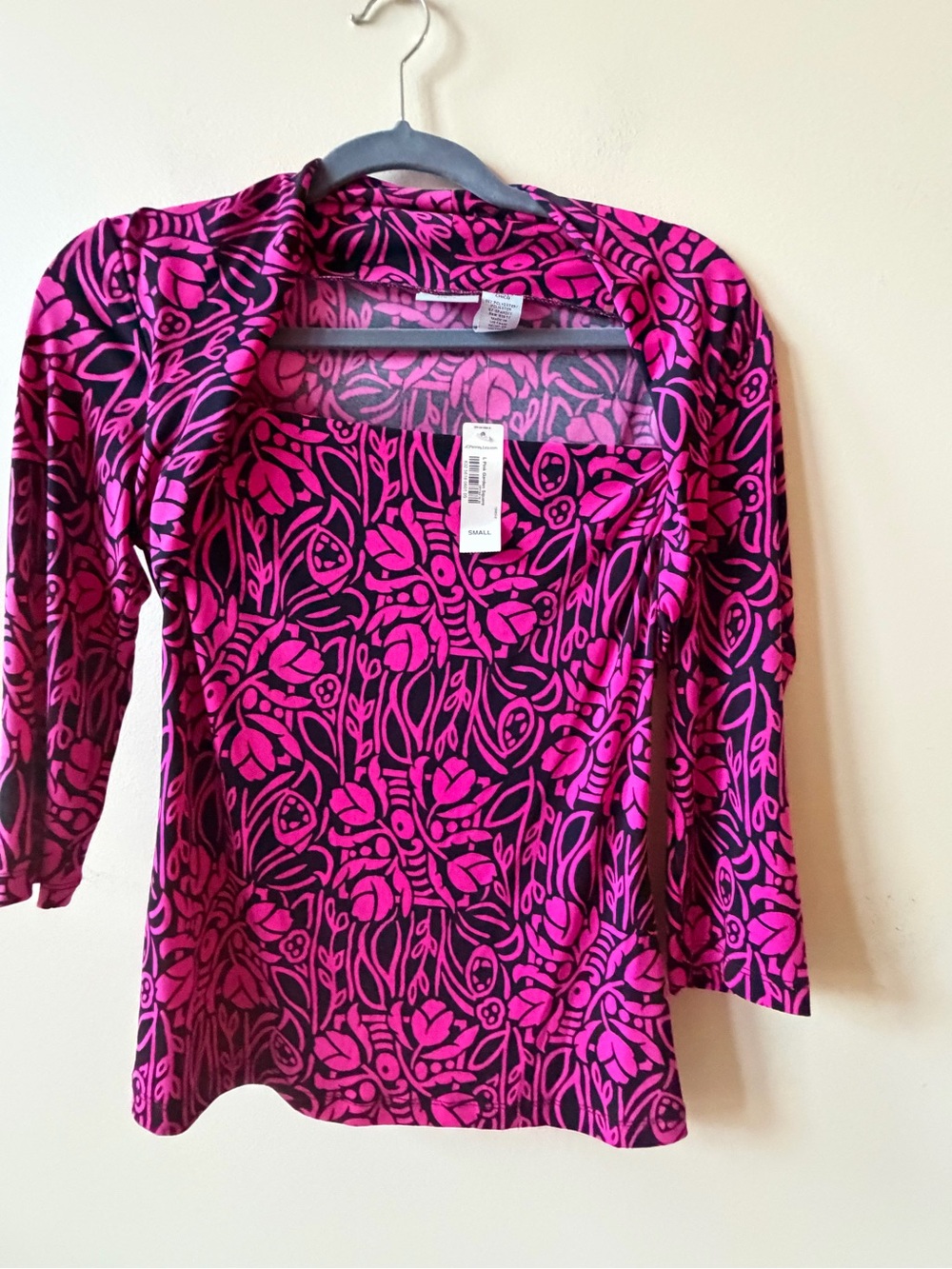 Women's Hot Pink & Black Long Sleeve Scoop Neck Top